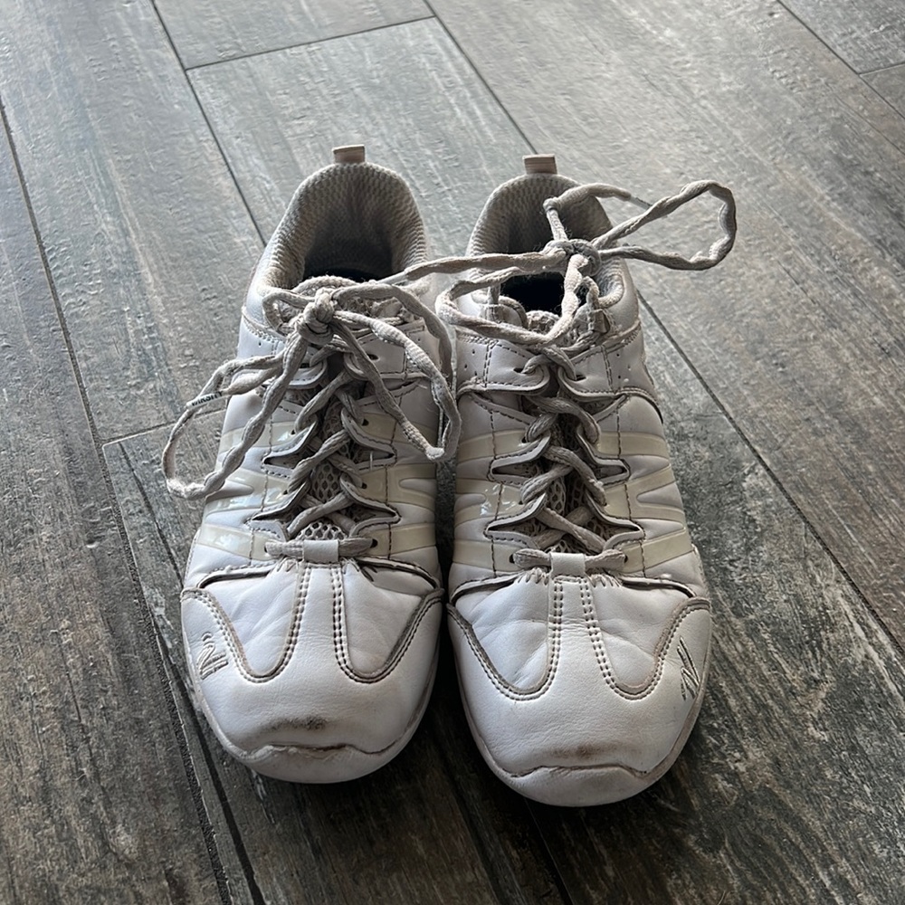 Used Cheer Shoes